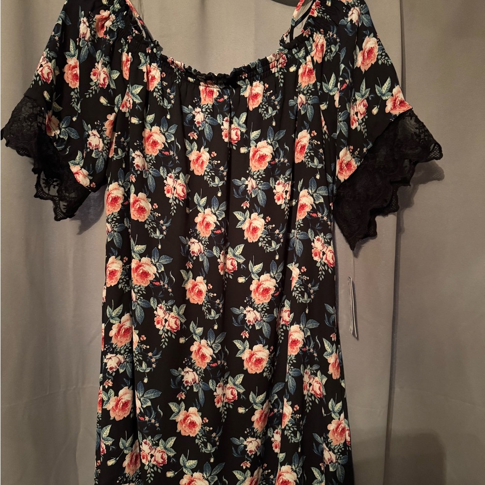 Floral flowy Off-Shoulder Dress with Lace Sleeves